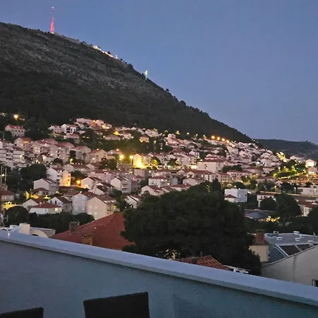 Sea View Penthouse Terrace And Balkon Appartement *