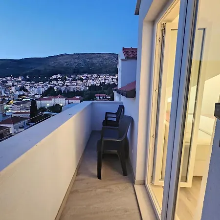 아파트 Sea View Penthouse Terrace And Balkon 두브로브니크